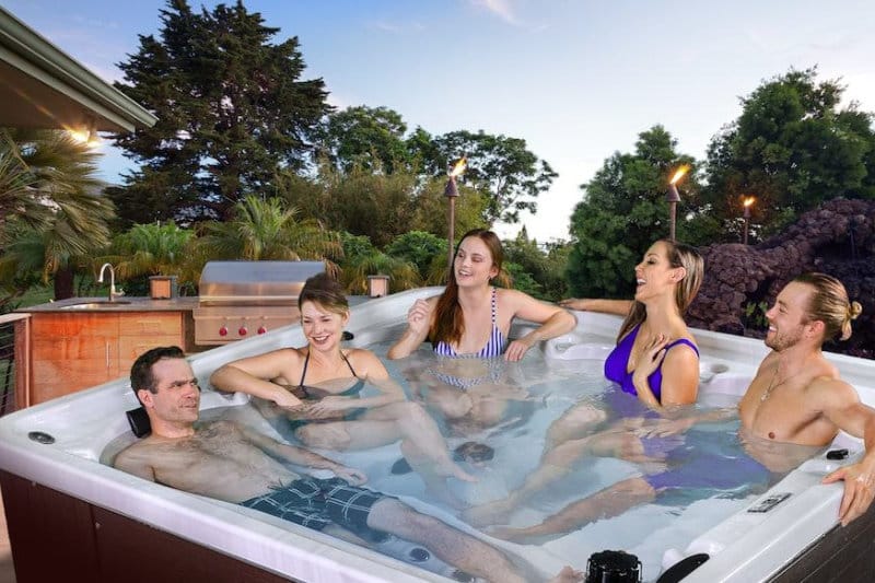 De gezondheidsvoordelen van het bezitten van een jacuzzi: meer dan alleen ontspanning!